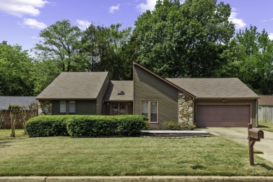 Walnut Grove Lake Home Sale Pending in Memphis Tennessee