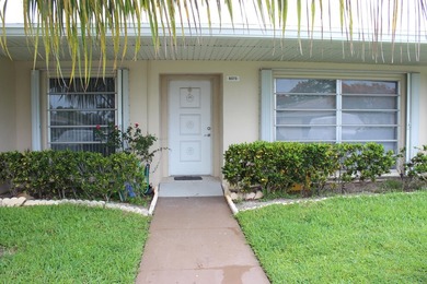 Remodeled Villa 2/1 in the desirable 55+ Boca Lakes Condominium - photo 24