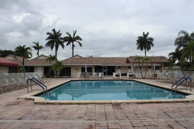 Remodeled Villa 2/1 in the desirable 55+ Boca Lakes Condominium - photo 29