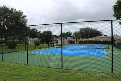 Remodeled Villa 2/1 in the desirable 55+ Boca Lakes Condominium - photo 31