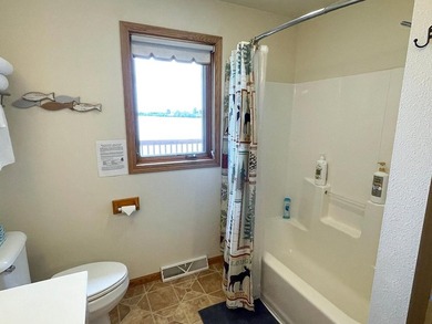 Exceptional investment opportunity on the shores of Lake - photo 37