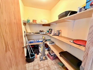 Exceptional investment opportunity on the shores of Lake - photo 44