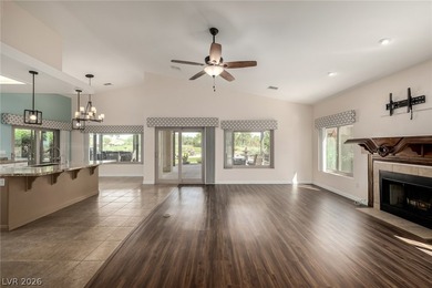 Stunning golf course frontage and breathtaking mountain views - photo 4