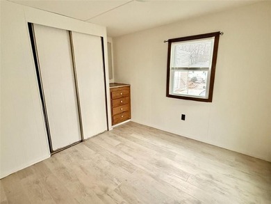This affordable one bedroom home is perfect as a primary - photo 11