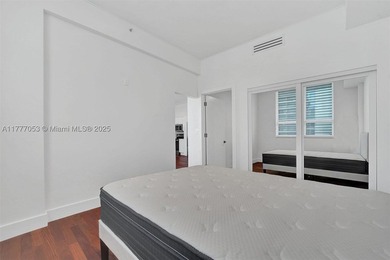 An exceptional BUYING OPPORTUNITY. Highly motivated and priced - photo 14