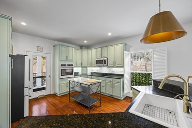 Welcome to this exceptional lakefront retreat in sought-after - photo 10