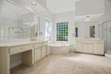 Exquisite luxury living awaits in this stunning estate nestled - photo 23