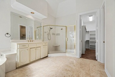 Exquisite luxury living awaits in this stunning estate nestled - photo 24