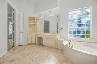 Exquisite luxury living awaits in this stunning estate nestled - photo 36
