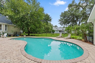 Welcome to this exceptional custom-built 4-bedroom, 3.5-bath - photo 48