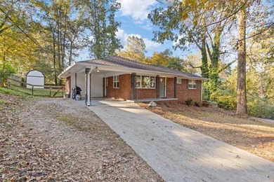 Lake Lanier Home For Sale in Gainesville Georgia