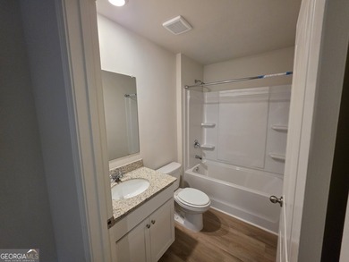 Discover the perfect blend of scale and sophistication in this - photo 17