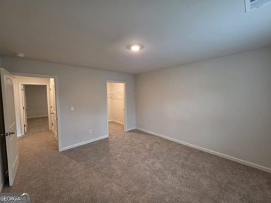 Discover the perfect blend of scale and sophistication in this - photo 22
