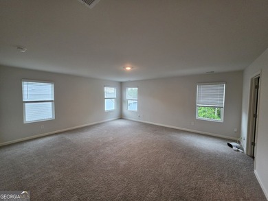 Discover the perfect blend of scale and sophistication in this - photo 25