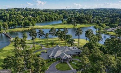Discover the perfect blend of scale and sophistication in this - photo 34