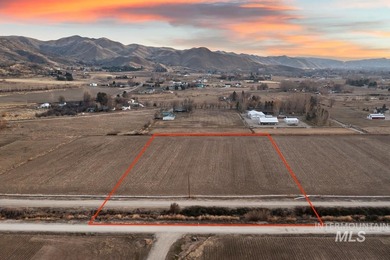 Lake Acreage For Sale in Emmett, Idaho