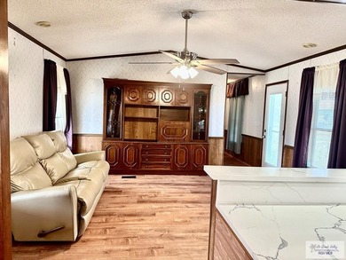 Comfort,space,and convenience in this beautifully maintained