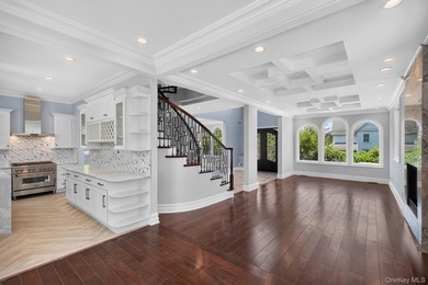 Video & Pictures: Welcome to 25 Maple Grove Street, a stunning - photo 13