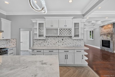 Video & Pictures: Welcome to 25 Maple Grove Street, a stunning - photo 20