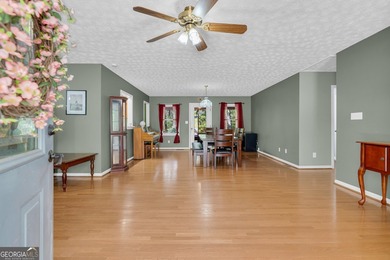 Charming 3-bedroom, 2.5-bath ranch home situated on a spacious 1 - photo 8