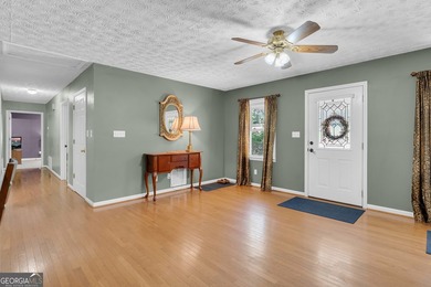 Charming 3-bedroom, 2.5-bath ranch home situated on a spacious 1 - photo 9