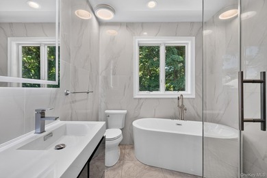 Video & Pictures: Welcome to 25 Maple Grove Street, a stunning - photo 34
