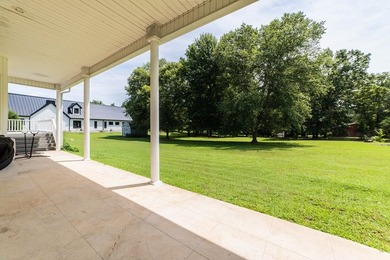 LOCATION, LOCATION, LOCATION! Highly desirable, friendly - photo 50
