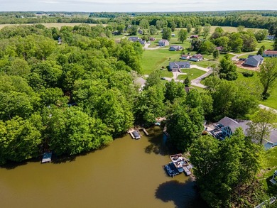 Spectacular, one of a kind Candlewood lakefront home! This - photo 9