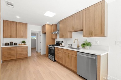 Beautifully remodeled 4-bedroom, 2-bath home in the heart of - photo 12