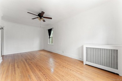 Opportunity knocks in the Pelham Bay section of the Bronx! This - photo 17