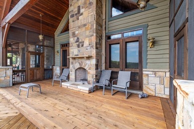 Perched to maximize its panoramic Dale Hollow Lake views, this - photo 18