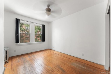 Opportunity knocks in the Pelham Bay section of the Bronx! This - photo 22
