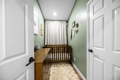 *CHARMING CARRIAGE LIVING* Welcome to this contemporary carriage - photo 24