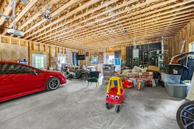 *CHARMING CARRIAGE LIVING* Welcome to this contemporary carriage - photo 25