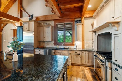 Perched to maximize its panoramic Dale Hollow Lake views, this - photo 25