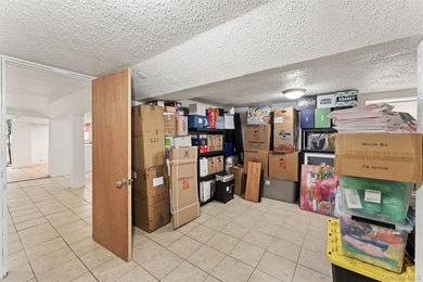 Opportunity knocks in the Pelham Bay section of the Bronx! This - photo 27