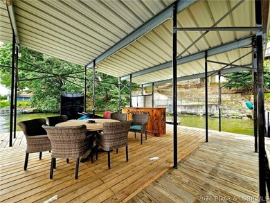 Step inside to vaulted ceilings and a stunning primary suite - photo 39