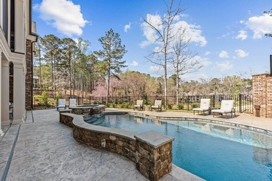 RECENT PRICE IMPROVEMENT OF ~$400K- An extraordinary custom golf - photo 5