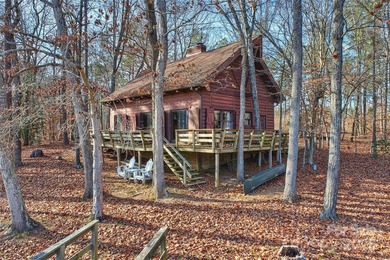 Stunning lakefront paradise - SIGNIFICANT PRICE IMPROVEMENT! - photo 12