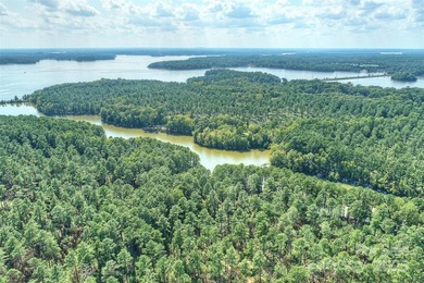 Stunning lakefront paradise - SIGNIFICANT PRICE IMPROVEMENT! - photo 19