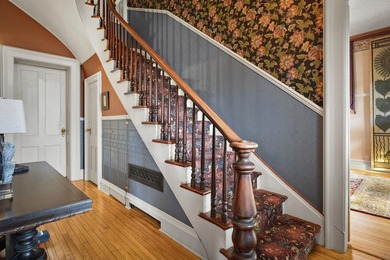Wake to sunlight streaming thru tall windows as the house stirs - photo 33