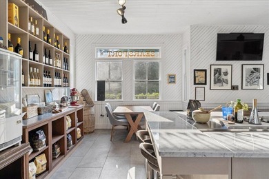 An extraordinary opportunity to own a truly distinctive - photo 7