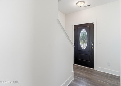 A beautifully appointed home in one of Leland's most - photo 4