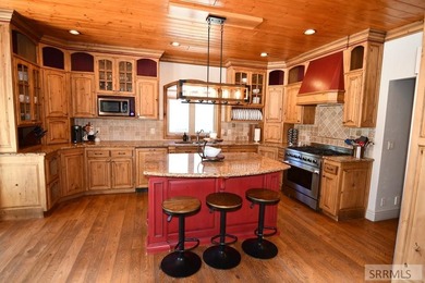 Exceptional 4-bedroom, 3.5-bathroom home situated on 2+ acres of - photo 12