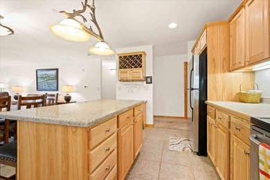 CASTLE ROCK LAKE RETREAT!! Spectacular Golf Course views are - photo 15
