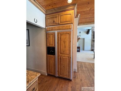 Exceptional 4-bedroom, 3.5-bathroom home situated on 2+ acres of - photo 17
