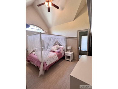 Exceptional 4-bedroom, 3.5-bathroom home situated on 2+ acres of - photo 37