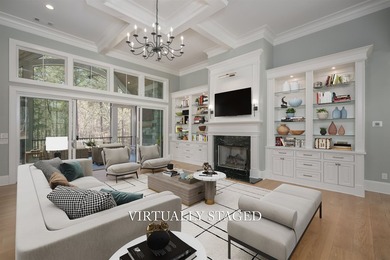 THIS IS LUXURY GOLF COURSE LIVING AT ITS FINEST!!! Experience - photo 8