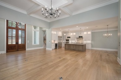THIS IS LUXURY GOLF COURSE LIVING AT ITS FINEST!!! Experience - photo 9