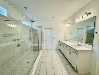 ***PRICED TO SELL!*** WELCOME to this stunning and highly - photo 39